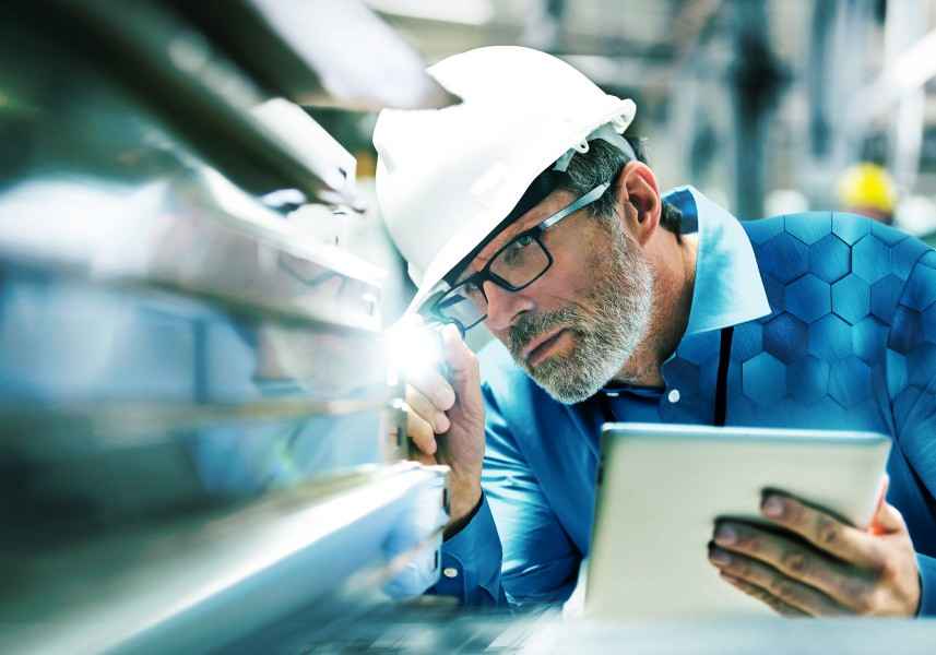 Gothaer GewerbeProtect: Schlosser im Elektroinstallationsbetrieb