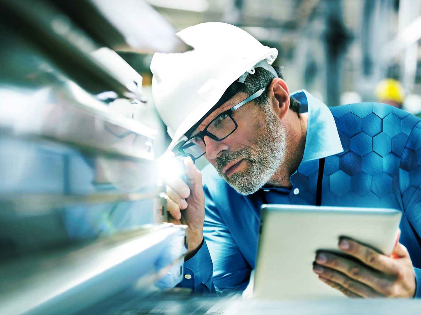 Gothaer GewerbeProtect: Schlosser im Elektroinstallationsbetrieb