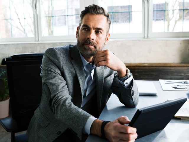 GGP: Unternehmer vor Laptop