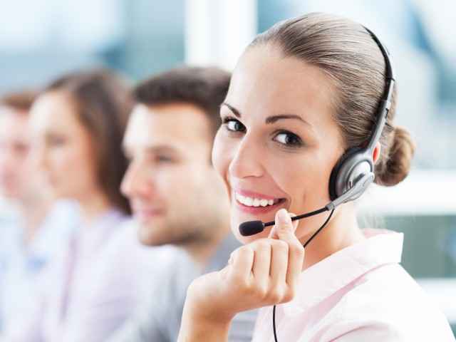 Die freundlichen Damen und Herren der Hotline stehen zur Verfügung.