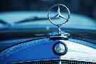 Gothaer Oldtimer-Versicherung: Mercedes-Stern an einem Classic-Fahrzeug.