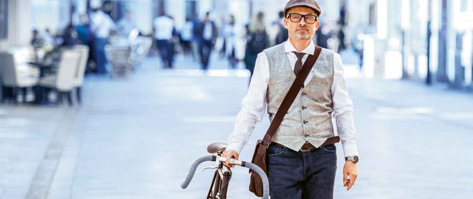 Gothaer Dread Disease Versicherung: Mann mit Fahrrad