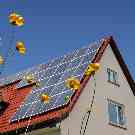 Eine eigene Photovoltaik-Anlage auf dem Dach macht Sie unabhängiger.