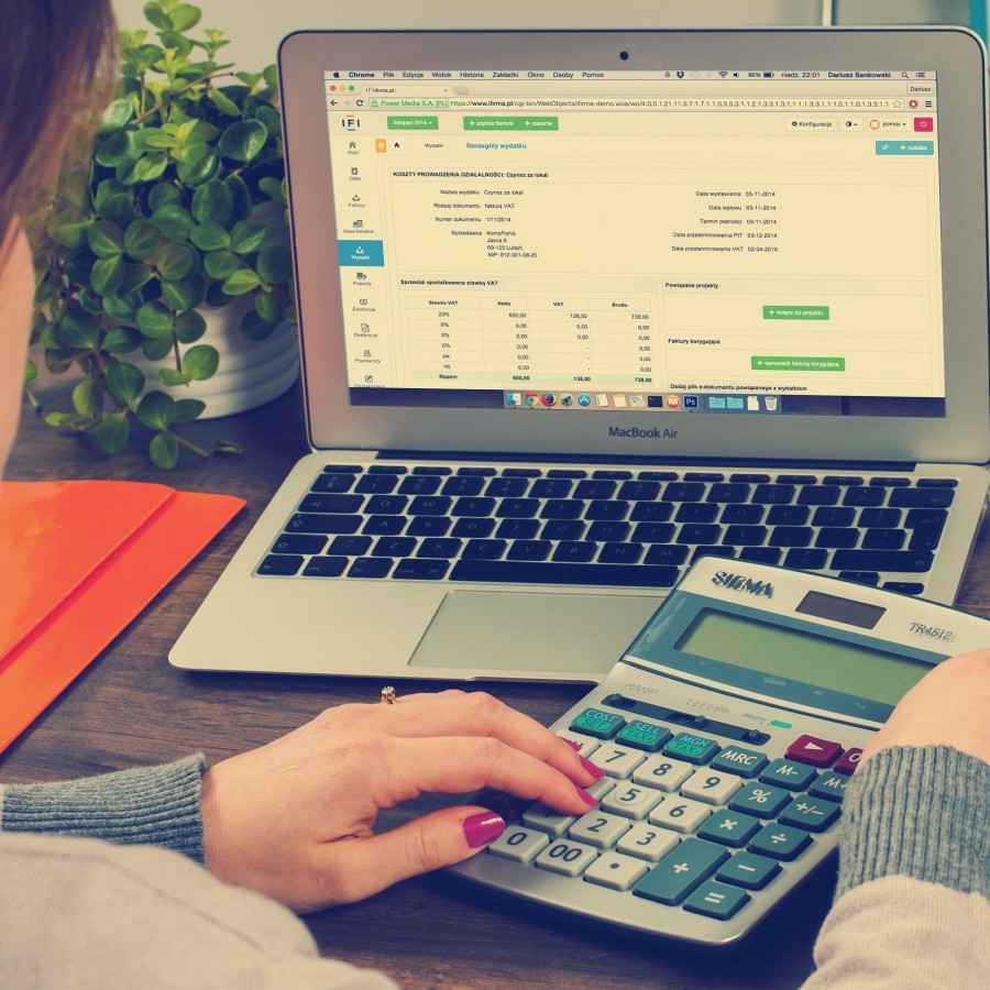 Steuerzahlergedenktag: Für die Steuererklärung wird eine Steuersoftware genutzt.