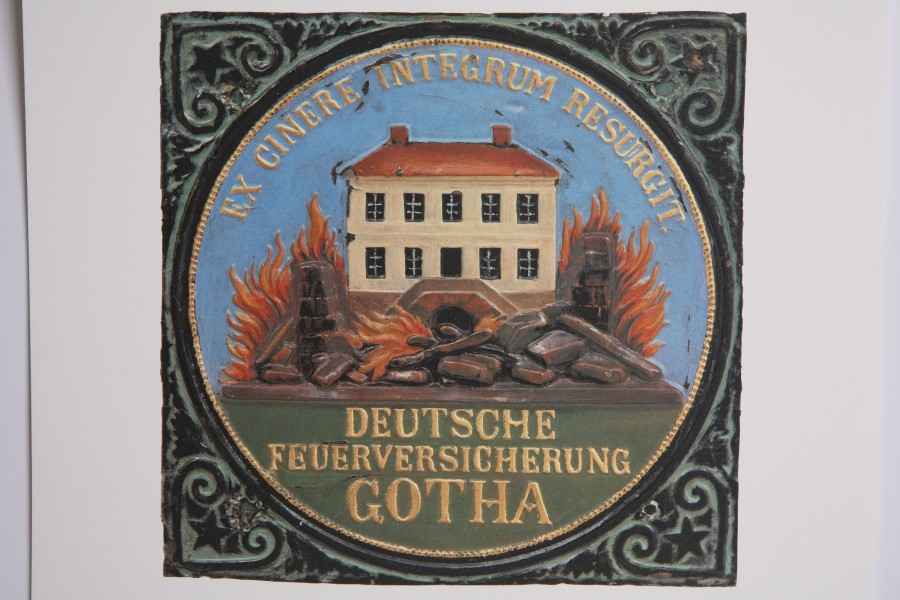 Schild: Deutsche Feuerversicherung Gotha