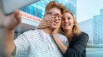 Gothaer Krankenhaus-Zusatzversicherung: Ärztin bei Frau am Krankenhausbett Gothaer Krankenhaus-Zusatzversicherung: Ärztin bei Frau am Krankenhausbett