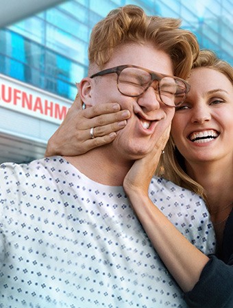 Gothaer Krankenhaus-Zusatzversicherung MediClinic: Arzt mit Patientin Gothaer Krankenhaus-Zusatzversicherung MediClinic: Arzt mit Patientin