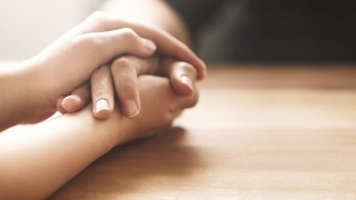Sie sind nicht alleine: Hilfe bei psychischer Belastung Sie sind nicht alleine: Hilfe bei psychischer Belastung