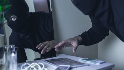 Sicherungsrichtlinien: Schmuck ist beliebt bei Einbrechern. Sicherungsrichtlinien: Schmuck ist beliebt bei Einbrechern.