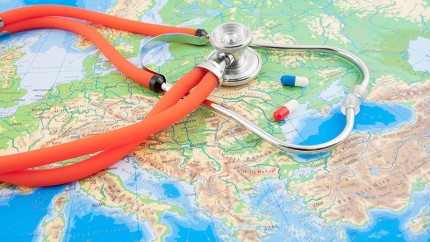 Krank im Urlaub? Jeder Vierte musste im Ausland schon einmal zum Arzt. Die Gothaer Studie Krank im Urlaub? Jeder Vierte musste im Ausland schon einmal zum Arzt. Die Gothaer Studie