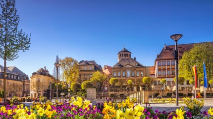 Gothaer Versicherungen Bayreuth: Luitpoldplatz und La Spezia Platz in Bayreuth Gothaer Versicherungen Bayreuth: Luitpoldplatz und La Spezia Platz in Bayreuth