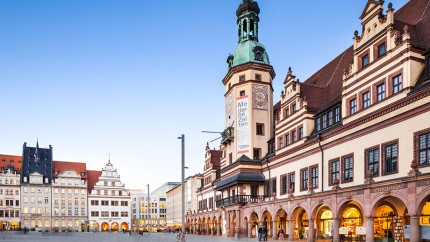 Versicherung Leipzig: der Markt mit dem alten Rathaus Versicherung Leipzig: der Markt mit dem alten Rathaus