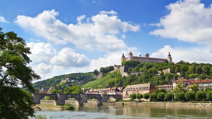 Gothaer Versicherung Würzburg: Blick auf die Burg Gothaer Versicherung Würzburg: Blick auf die Burg